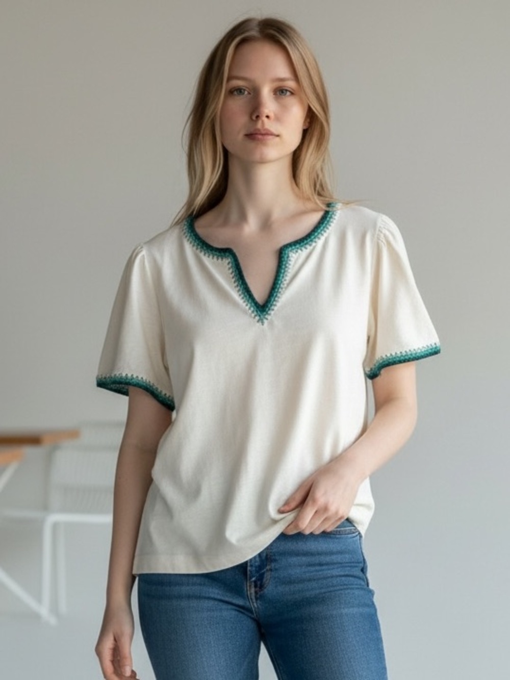 Democracy Women’s Cream Crochet Trim Short-Sleeve Petite Small Top